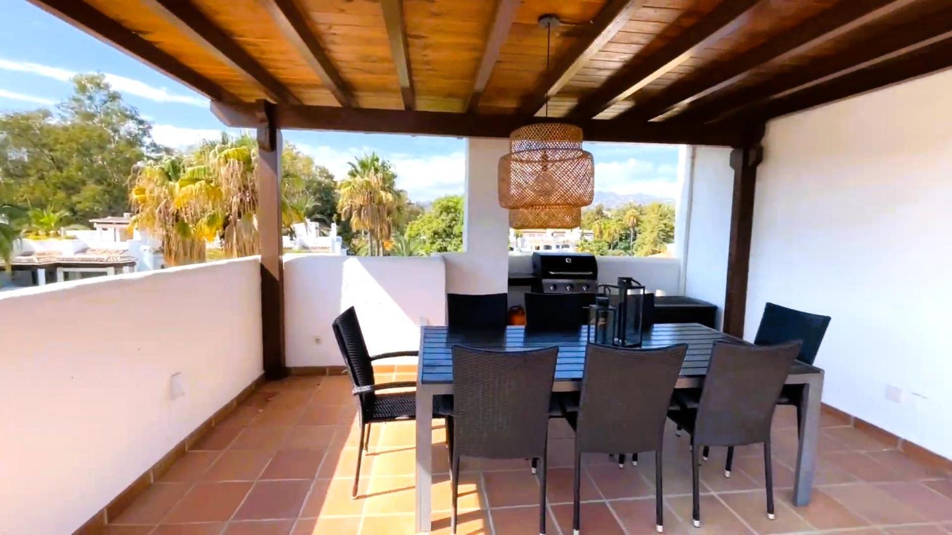 Apartamento Golden Penthouse, Elviria, *